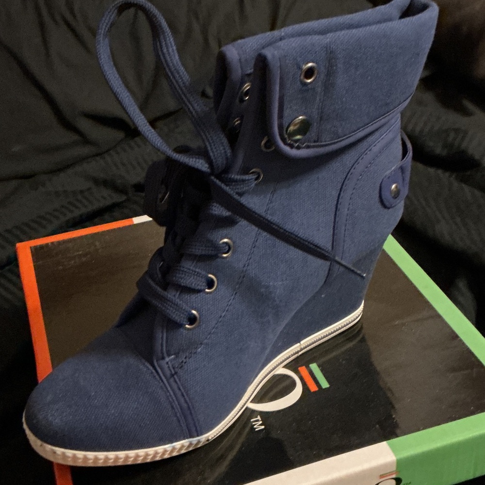 Bucco Blue High-Top Wedge Sneakers